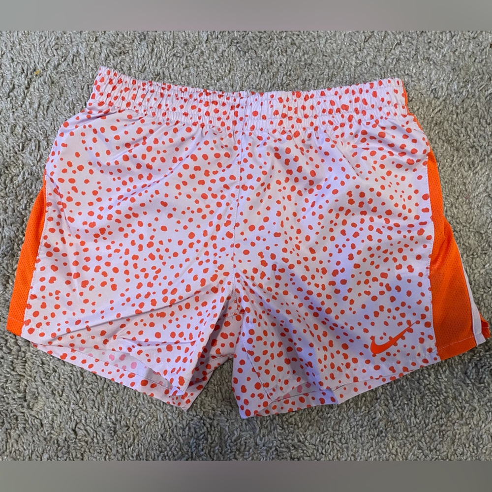 Brand New Girls Nike Dri-fit shorts L